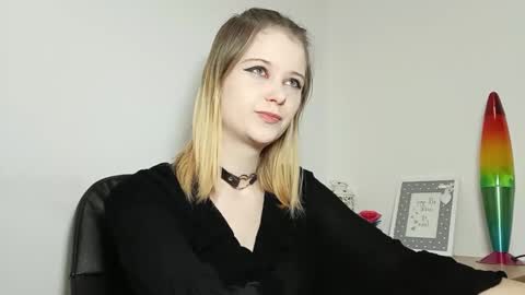 Snapshot of lydiasunny chatting on September 2025 06:31:01 PM Lydia online show from September 2025 06:31:01 PM