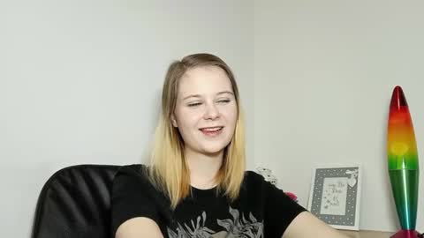 Snapshot of lydiasunny chatting on September 2025 06:57:02 PM Lydia online show from September 2025 06:57:02 PM