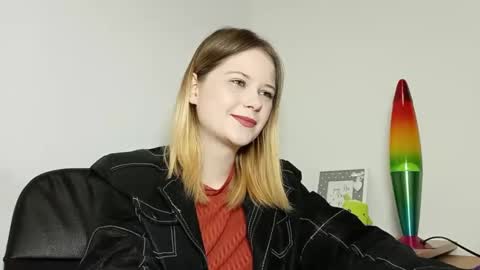 Snapshot of lydiasunny chatting on October 2025 06:28:02 PM Lydia online show from October 2025 06:28:02 PM