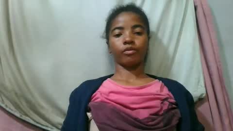 lydie856696 online show from June 2026 02:47:01 AM