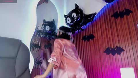 Lyhana Lee online show from October 2025 08:10:01 PM