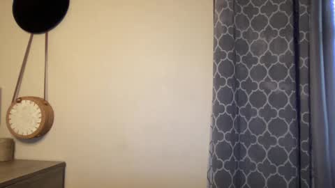 Snapshot of lylajades chatting on February 2025 08:53:02 PM Olivia online show from February 2025 08:53:02 PM