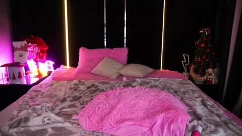 lylanimfa online show from January 2025 05:22:02 PM