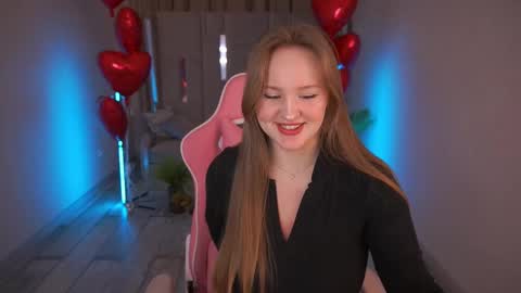 lylanimfa online show from February 2025 05:32:02 PM