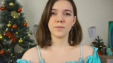 Snapshot of lyle_art chatting on December 2024 03:07:01 AM hi im Lyle online show from December 2024 03:07:01 AM