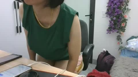 lyli_99 online show from November 2025 05:17:01 AM