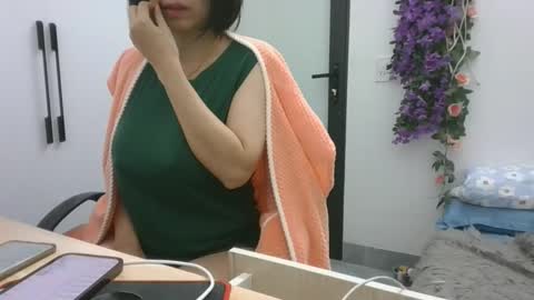 lyli_99 online show from November 2025 02:55:02 AM