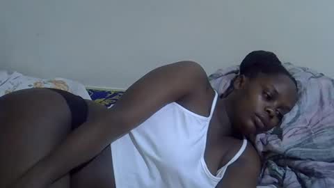 lyn_anna online show from April 2026 10:32:01 PM