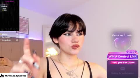 Snapshot of lyn_lebelle chatting on January 2025 04:06:02 PM Lyn online show from January 2025 04:06:02 PM