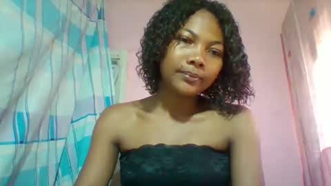 lyndah19 online show from December 2025 08:32:02 AM