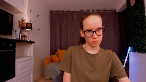 Sara online show from January 2025 10:21:01 PM