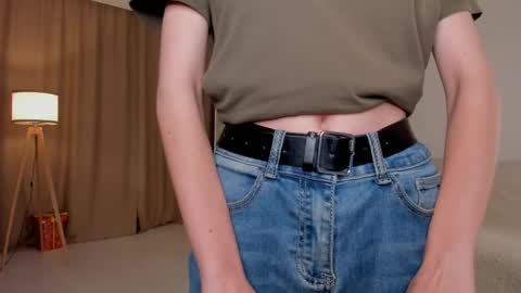 Sara online show from October 2025 04:13:02 PM