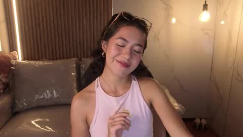 lynn_turner_ online show from January 2026 12:43:01 PM