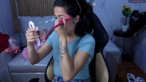 lynn_turner_ online show from April 2026 01:41:01 PM