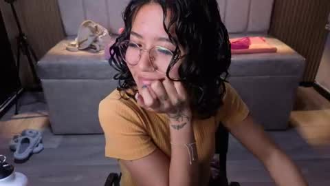 Snapshot of lynn_turner_ chatting on June 2026 01:04:02 PM lynn_turner_ online show from June 2026 01:04:02 PM