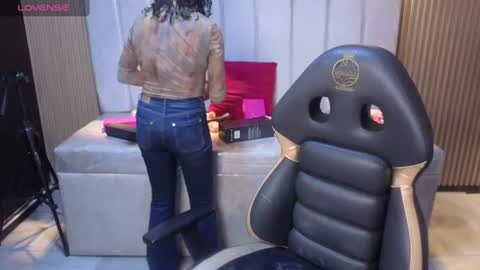 Snapshot of lynn_turner_ chatting on July 2026 01:02:02 PM lynn_turner_ online show from July 2026 01:02:02 PM