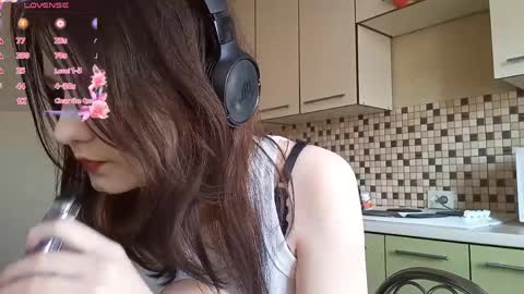 Lynn online show from April 2026 02:04:02 PM