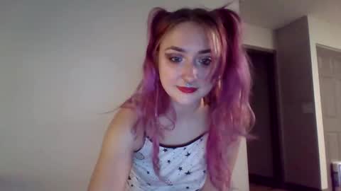 Lynn  online show from January 2026 09:50:02 PM