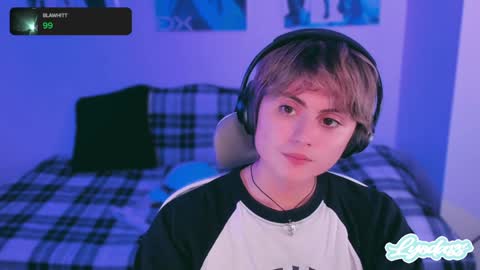 Snapshot of lyodass chatting on December 2024 02:42:01 AM Lyodass online show from December 2024 02:42:01 AM