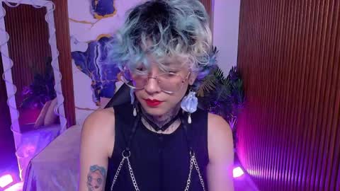 lyra_tay online show from June 2026 07:03:02 PM
