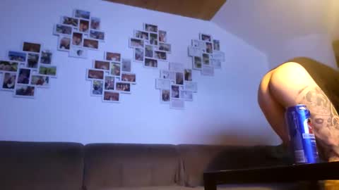 Snapshot of m1guele chatting on January 2025 12:51:02 AM Fucklover online show from January 2025 12:51:02 AM