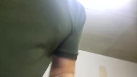 Snapshot of m1guele chatting on January 2025 08:21:02 PM Fucklover online show from January 2025 08:21:02 PM