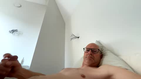 m3morable online show from May 2026 08:08:02 AM