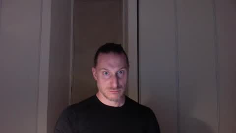 m4rduk online show from November 2025 05:45:01 PM