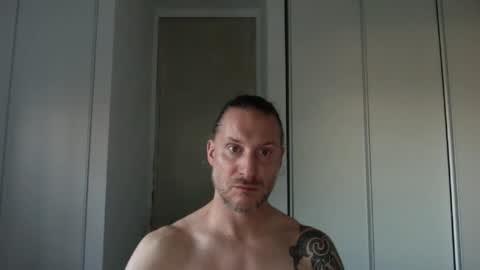 m4rduk online show from November 2025 02:32:01 PM