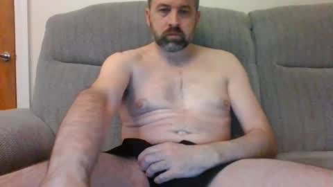 Snapshot of m5572 chatting on December 2025 09:57:01 PM Mathew online show from December 2025 09:57:01 PM