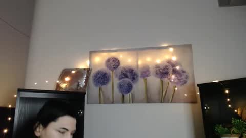 m_i_k_i_ online show from February 2026 11:49:01 AM