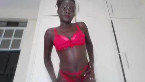 ma_couchie online show from May 2026 11:48:02 AM