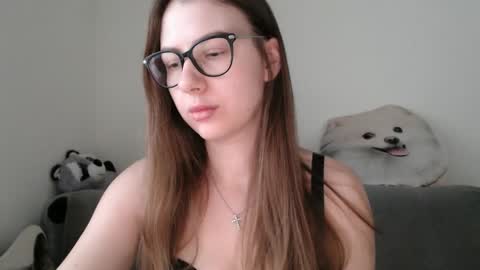 Mary  online show from December 2025 07:36:01 AM