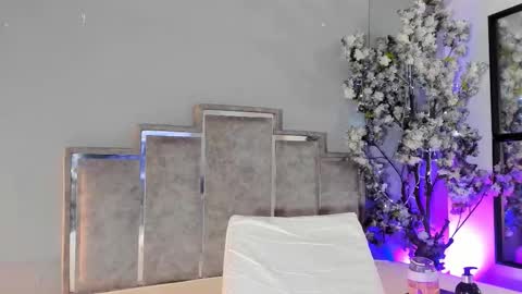 Maraacooper online show from November 2025 12:16:02 AM