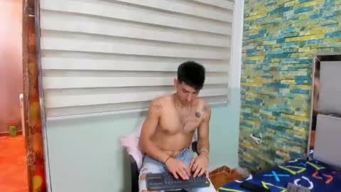itgram pezlo josue online show from February 2025 06:49:02 PM