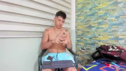 itgram pezlo josue online show from February 2025 11:39:02 AM
