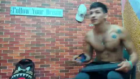 itgram pezlo josue online show from February 2025 12:48:02 PM