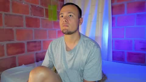 Snapshot of maax_taylor01 chatting on January 2025 12:41:02 PM online show from January 2025 12:41:02 PM