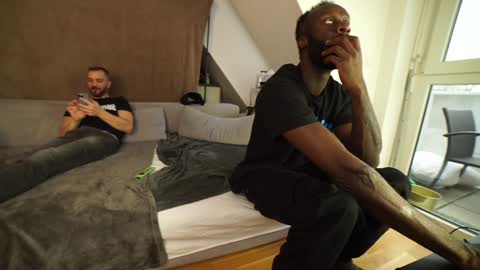 Snapshot of mac_troy chatting on December 2024 12:52:01 PM Mac Troy online show from December 2024 12:52:01 PM