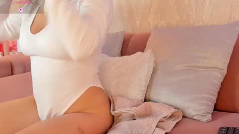 Maca online show from October 2025 12:09:02 PM