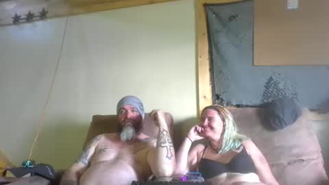 Snapshot of macabrediamomd chatting on February 2026 09:30:02 PM macabrediamomd online show from February 2026 09:30:02 PM