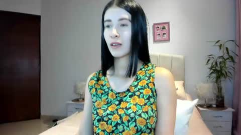 Snapshot of macarena_vallejo_ chatting on June 2026 02:21:01 AM Macarena online show from June 2026 02:21:01 AM