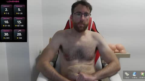 Snapshot of machohiberiko chatting on November 2025 08:30:01 PM Jota online show from November 2025 08:30:01 PM