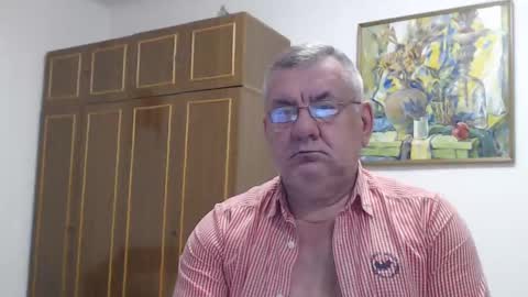 Snapshot of machomale3 chatting on January 2025 08:40:02 PM Macho online show from January 2025 08:40:02 PM