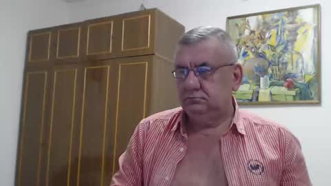 Snapshot of machomale3 chatting on January 2025 09:04:02 PM Macho online show from January 2025 09:04:02 PM