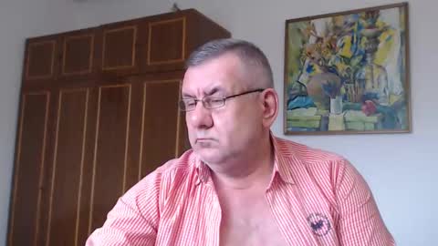 Snapshot of machomale3 chatting on February 2025 01:20:01 PM Macho online show from February 2025 01:20:01 PM