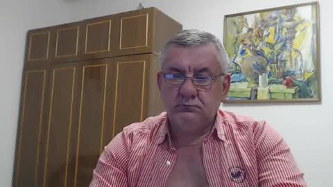 Snapshot of machomale3 chatting on February 2025 09:15:01 PM Macho online show from February 2025 09:15:01 PM