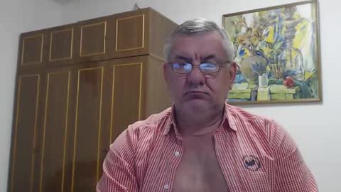 Snapshot of machomale3 chatting on February 2025 07:52:01 PM Macho online show from February 2025 07:52:01 PM