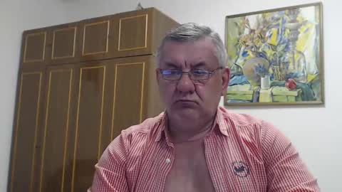 Snapshot of machomale3 chatting on February 2025 08:43:02 PM Macho online show from February 2025 08:43:02 PM