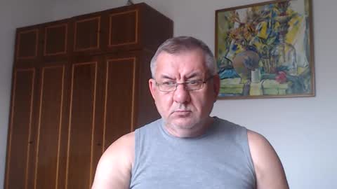 Snapshot of machomale3 chatting on September 2025 03:06:02 PM Macho online show from September 2025 03:06:02 PM